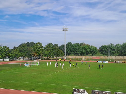 Calcio serie D. Beffa Imperia nel finale: il Saluzzo rimonta 2-1, ma i neroazzurri recriminano per un rigore negato