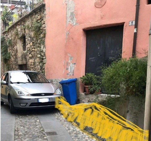 Scalinata impedisce il passaggio dei mezzi di soccorso, Zarbano: "Va ridotta" Scalinata impedisce il passaggio dei mezzi di soccorso, Zarbano: "Va ridotta"