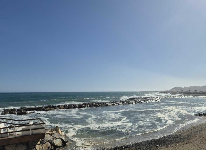 Imperia, stop ai bagni alla Spianata: ordinanza del sindaco dopo i controlli ARPAL Imperia, stop ai bagni alla Spianata: ordinanza del sindaco dopo i controlli ARPAL