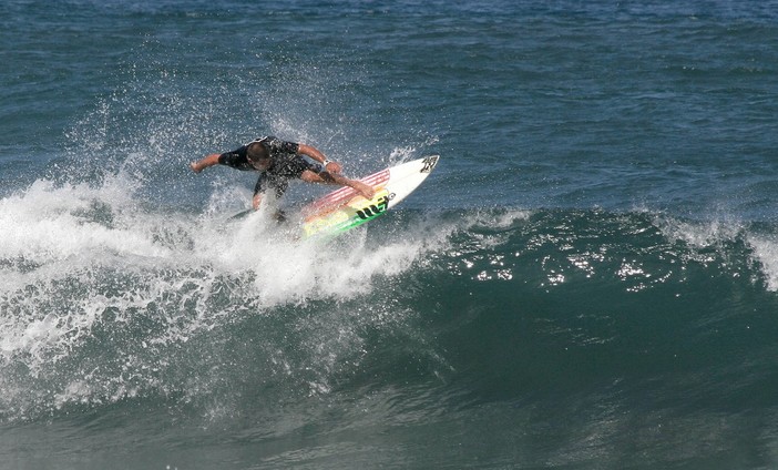 9 LUGLIO 1980. La Capitaneria detta nuove regole per surf, tavole a vela e canoe 9 LUGLIO 1980. La Capitaneria detta nuove regole per surf, tavole a vela e canoe