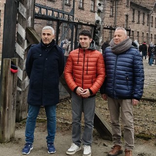 L'imperiese Francesco Russo tra gli studenti liguri in visita al campo di sterminio di Auschwitz-Birkenau