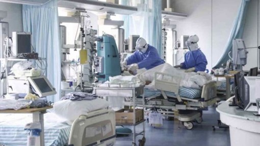 Cluster all'ospedale di Imperia, salgono a 15 i pazienti contagiati in Medicina: oggi altri due casi