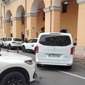 Imperia, traffico paralizzato: anche i tassisti sul piede di guerra contro i nuovi semafori Imperia, traffico paralizzato: anche i tassisti sul piede di guerra contro i nuovi semafori
