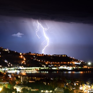 Maltempo: il peggio sembra passato ma attenzione a nuovi temporali, mercoledì e giovedì tornano le piogge Maltempo: il peggio sembra passato ma attenzione a nuovi temporali, mercoledì e giovedì tornano le piogge