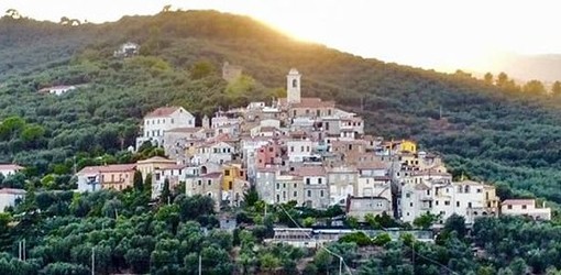 ACCADDE OGGI, 25 AGOSTO 1980. A Torrazza nascono i vigilantes anti furti: turni notturni per "difendere" case, ville e auto degli stranieri ACCADDE OGGI, 25 AGOSTO 1980. A Torrazza nascono i vigilantes anti furti: turni notturni per "difendere" case, ville e auto degli stranieri