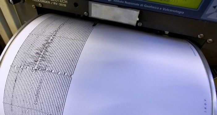 Doppia scossa di terremoto al confine Italia-Francia: rilevata magnitudo di 4.0 Doppia scossa di terremoto al confine Italia-Francia: rilevata magnitudo di 4.0