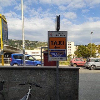 Vertenza taxi a Imperia, summit in Comune. Baronti (Cna): "Il sindaco Scajola ha ritenuto di non presenziare"