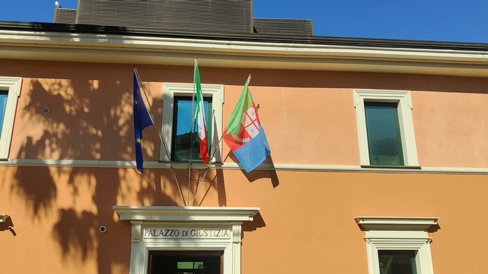 È mancato l’avvocato Fabrizio Fiori, professionista stimato e volto noto del foro imperiese È mancato l’avvocato Fabrizio Fiori, professionista stimato e volto noto del foro imperiese