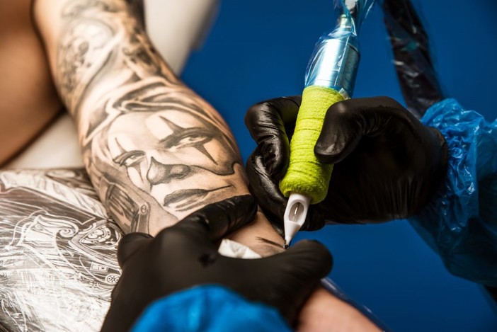 CNA Imperia dichiara guerra ai tatuatori, "no" all'abusivismo del tattoo CNA Imperia dichiara guerra ai tatuatori, "no" all'abusivismo del tattoo