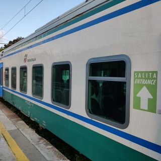 Dopo il terremoto di Genova sospesa la circolazione ferroviaria su alcune tratte