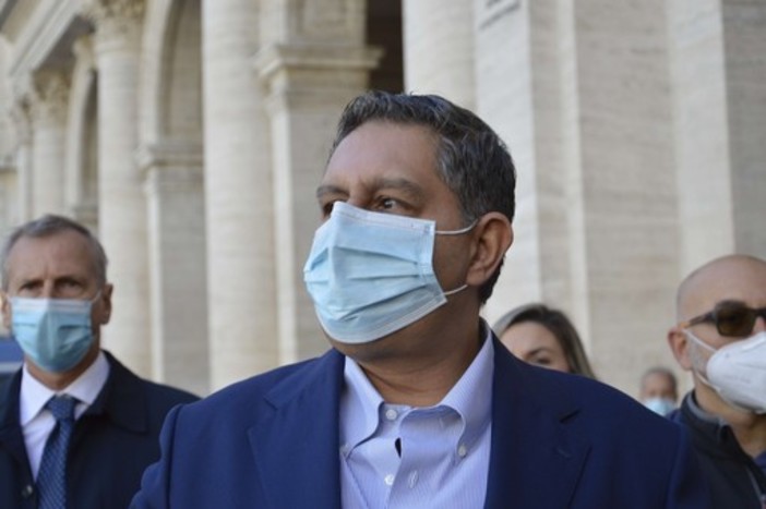 Covid-19, Toti: "La Liguria resta in zona bianca. Tutti gli indicatori sono in diminuzione" Covid-19, Toti: "La Liguria resta in zona bianca. Tutti gli indicatori sono in diminuzione"