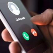 Truffa telefonica in Riviera, i malviventi si spacciano per le Poste italiane