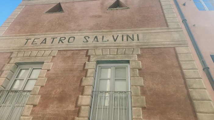 Weekend di teatro e musica al Salvini di Pieve di Teco: tra l’inganno dell’arte e il fascino dello swing Weekend di teatro e musica al Salvini di Pieve di Teco: tra l’inganno dell’arte e il fascino dello swing
