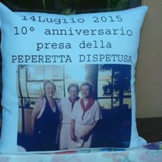 Lina, Paola e Simonetta nel 2015, quando festeggiarono dieci anni di 'Peperetta' Lina, Paola e Simonetta nel 2015, quando festeggiarono dieci anni di 'Peperetta'