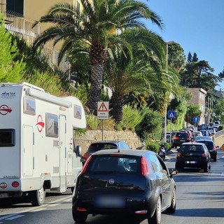 A Imperia impennata di multe, ma la viabilità è ferma agli anni Novanta. Bellotti: "Serve un Piano urbano del traffico"