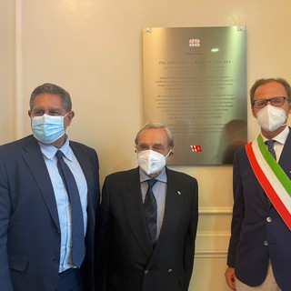 Regione, il governatore Toti scopre la targa della società italiana di Navigazione (foto)
