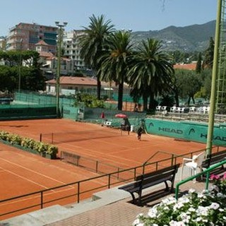Tieniti in allenamento e divertiti: lunedì l'inizio della scuola estiva del Tennis Sanremo di Corso Matuzia
