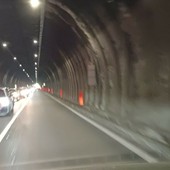 Rientro dal ponte del 1° maggio sulla Statale 28, code in aumento in coincidenza del ponte Uveghi