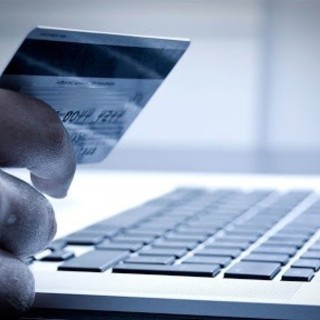 In Riviera è allarme per le vacanze e le truffe digitali