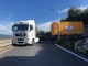 Imperia, tir bloccato in via Fanny Roncati Carli: il navigatore manda in tilt l'autista (foto)