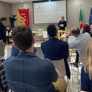 Assessori all'Urbanistica Marco Scajola e allo Sviluppo Economico Alessio Piana al tavolo transfrontaliero Jardival2 Assessori all'Urbanistica Marco Scajola e allo Sviluppo Economico Alessio Piana al tavolo transfrontaliero Jardival2