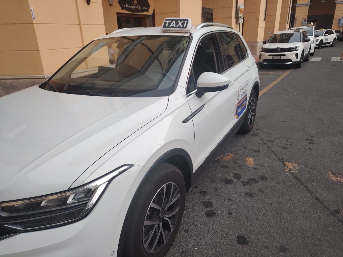Il Comune di Imperia lancia il sistema “Smart Taxi” automatico con un numero unico Il Comune di Imperia lancia il sistema “Smart Taxi” automatico con un numero unico