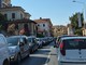 Incidente a Imperia, motociclista di 49 anni ferito agli occhi dopo una caduta: lunghe code Incidente a Imperia, motociclista di 49 anni ferito agli occhi dopo una caduta: lunghe code
