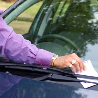 Arriva a Imperia e provincia la truffa dei volantini “compro auto usate pago cash”