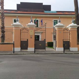 Taggia: mamma e figlia patteggiano per aver rubato 27 creme di bellezza, condannate oggi ad Imperia Taggia: mamma e figlia patteggiano per aver rubato 27 creme di bellezza, condannate oggi ad Imperia