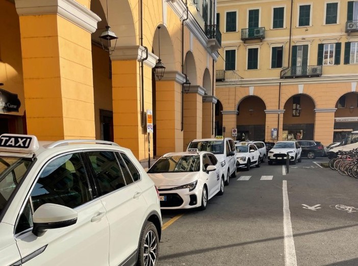 Imperia, scontro tra tassisti storici e Comune: il nuovo Consorzio chiede tavolo di confronto Imperia, scontro tra tassisti storici e Comune: il nuovo Consorzio chiede tavolo di confronto