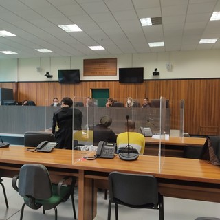 In Corte d’Assise il processo per l’omicidio del migrante a Roverino: caccia a un un testimone, l’unico amico dell’imputato (foto) In Corte d’Assise il processo per l’omicidio del migrante a Roverino: caccia a un un testimone, l’unico amico dell’imputato (foto)