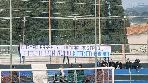 Pugno di ferro del Questore, Daspo per tifoso savonese dell'Imperia: petardi al derby