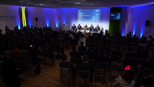 A Milano il primo Investor Day di Cdp: 150 investitori a confronto su prospettive di crescita A Milano il primo Investor Day di Cdp: 150 investitori a confronto su prospettive di crescita