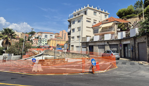Nuova rotatoria in via Serrati: cambia la viabilità in via Diano Calderina Nuova rotatoria in via Serrati: cambia la viabilità in via Diano Calderina