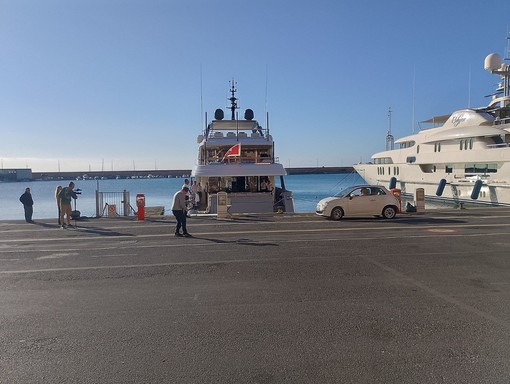 Ciak, si gira a Oneglia, influencer stranieri e yacht nel set d’autunno