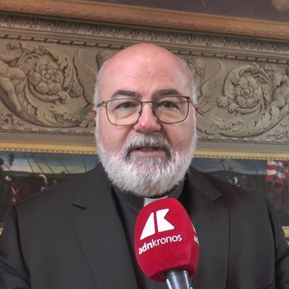 Salute: Angelelli (Cei), 'attivi per tutelare giovani da rischi social e Ai'
