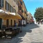 ACCADDE OGGI, 31 MARZO 1988. Petizione con 700 firme di abitanti ed esercenti: “Vogliamo via Cascione isola pedonale" ACCADDE OGGI, 31 MARZO 1988. Petizione con 700 firme di abitanti ed esercenti: “Vogliamo via Cascione isola pedonale"