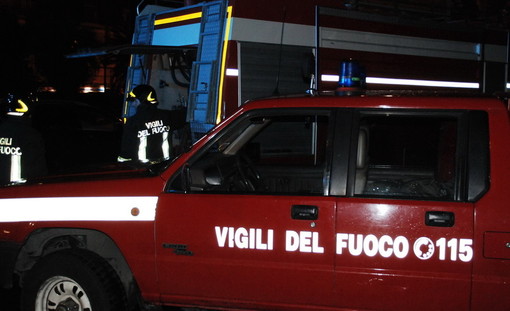 Diano Marina: garage a fuoco nella notte in via Gaetano Donizzetti