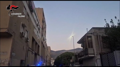 Maxi operazione a Palermo, presa la "banda dei Kalashnikov": 15 fermi