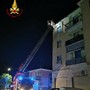 Tegole pericolanti in via Andreoli a Imperia: intervento dei vigili del fuoco Tegole pericolanti in via Andreoli a Imperia: intervento dei vigili del fuoco