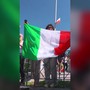 Bagno di folla per Meloni al raduno degli alpini Bagno di folla per Meloni al raduno degli alpini
