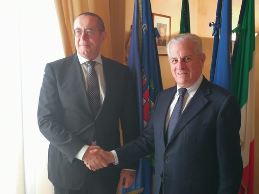 Visita del Console russo a Imperia: incontro in Comune con il sindaco Scajola