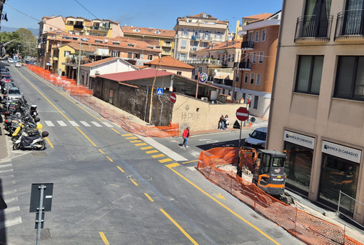 Rincaro dei materiali, il Comune riorganizza il piano asfalti di via Schiva