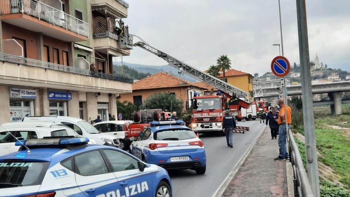 Imperia: i vicini non lo vedevano da qualche giorno, anziano trovato morto in casa sull'argine destro