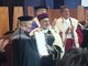Dottorato honoris causa a Vasco Rossi, la proclamazione all'Università di Salerno tra gli applausi Dottorato honoris causa a Vasco Rossi, la proclamazione all'Università di Salerno tra gli applausi