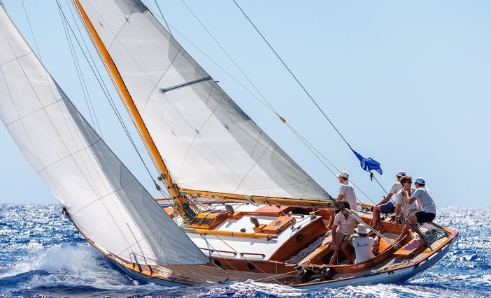 Imperia, al via il Raduno delle Regine del Mare: scafi affusolati ed eleganza d’altri tempi tornano a solcare le onde Imperia, al via il Raduno delle Regine del Mare: scafi affusolati ed eleganza d’altri tempi tornano a solcare le onde