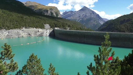 Sostenibilità: A2A presenta il bilancio territoriale Valtellina-Valchiavenna e il robot subacqueo Teti Sostenibilità: A2A presenta il bilancio territoriale Valtellina-Valchiavenna e il robot subacqueo Teti