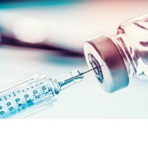 Vaccino anti covid per gli ultra 80enni: i complimenti all'Asl1 da parte della nostra lettrice Laura