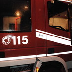 Incendio distrugge una casa nel centro storico di Borgomaro, vigili del fuoco al lavoro per tutta la notte Incendio distrugge una casa nel centro storico di Borgomaro, vigili del fuoco al lavoro per tutta la notte