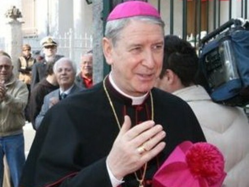ACCADDE OGGI, 7 OTTOBRE 1990. Monsignor Oliveri nuovo vescovo della diocesi di Albenga-Imperia ACCADDE OGGI, 7 OTTOBRE 1990. Monsignor Oliveri nuovo vescovo della diocesi di Albenga-Imperia